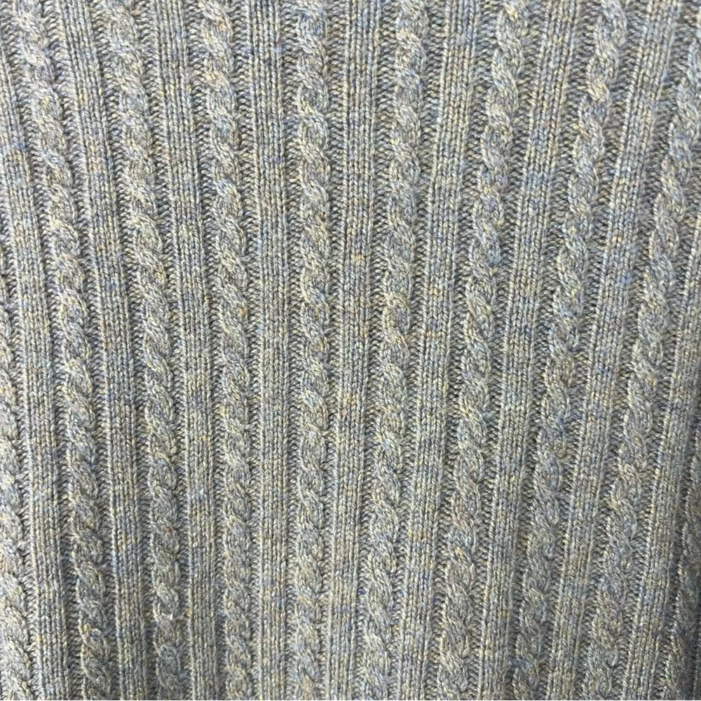 Burberry 100% Cashmere Turtleneck Cable knit Sweater - Picture 6 of 8